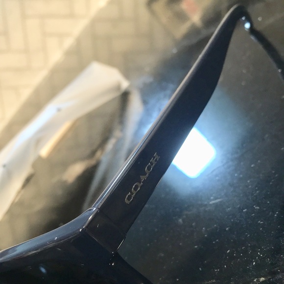 COACH Blue Ray Ban Style Sunglasses - Picture 2 of 7